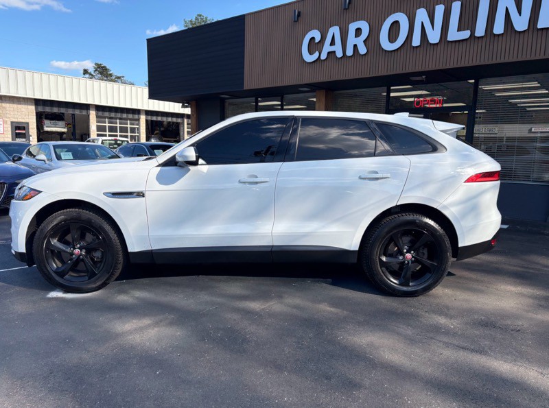 2017 Jaguar F-PACE Image 8