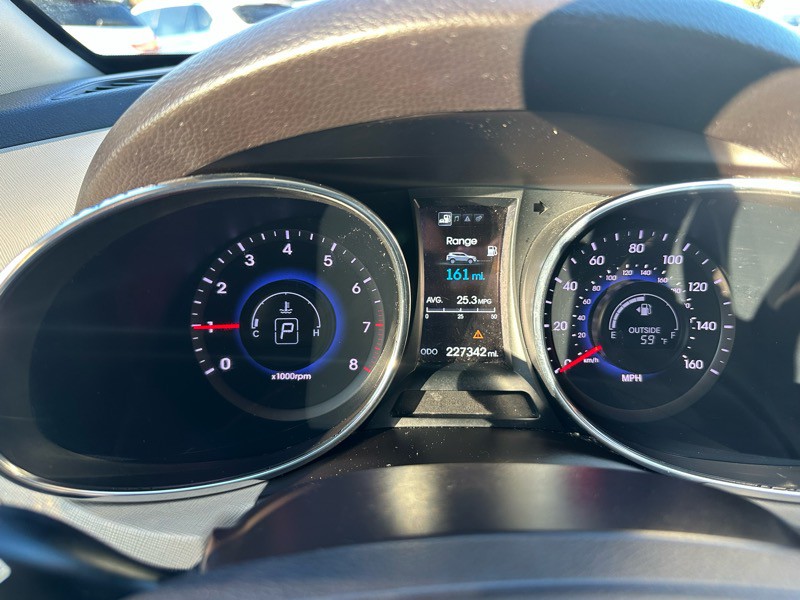 2015 Hyundai Santa Fe Image 21