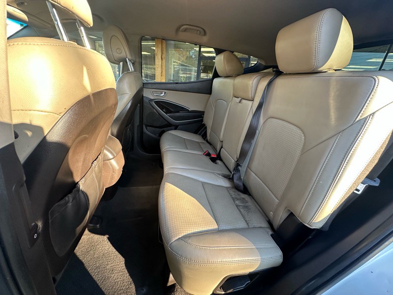 2015 Hyundai Santa Fe Image 33