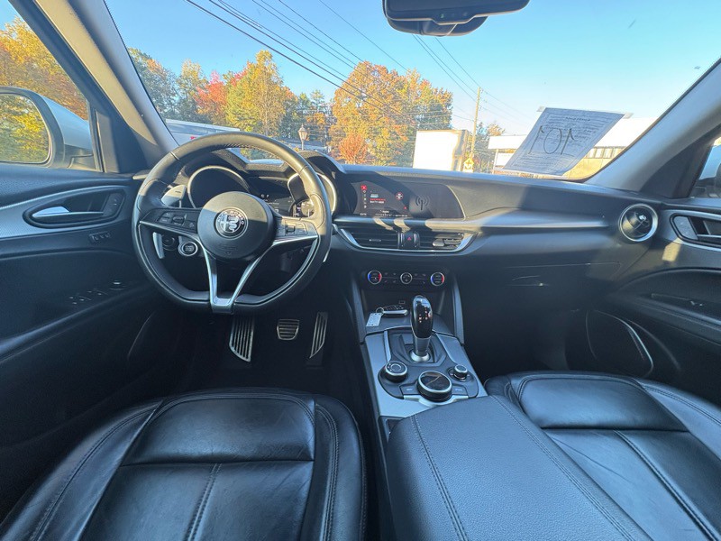 2018 Alfa Romeo Stelvio Image 10