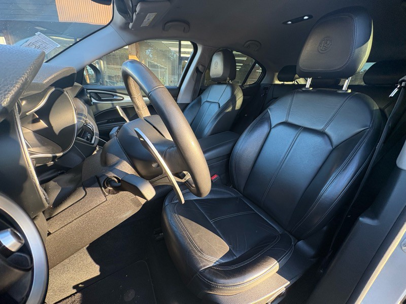 2018 Alfa Romeo Stelvio Image 25