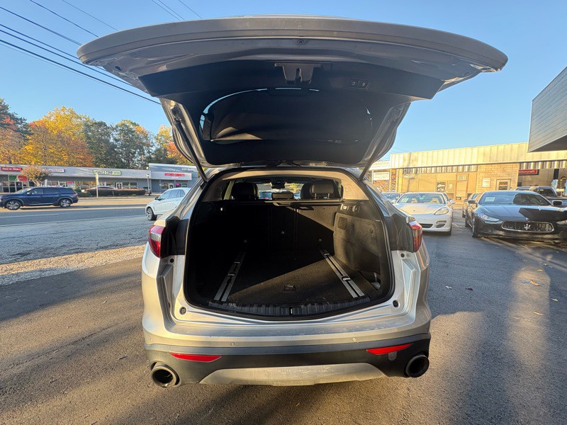 2018 Alfa Romeo Stelvio Image 31