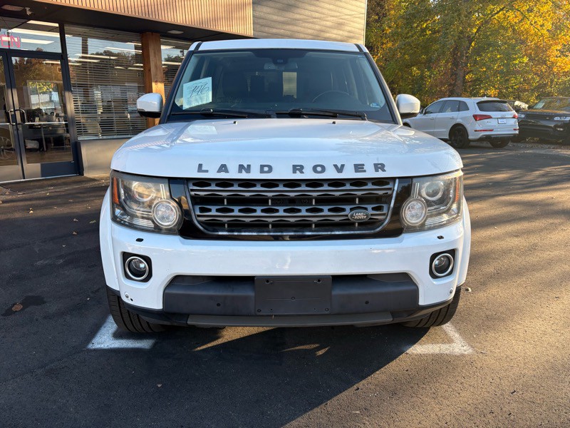 2016 Land Rover LR4 Image 2