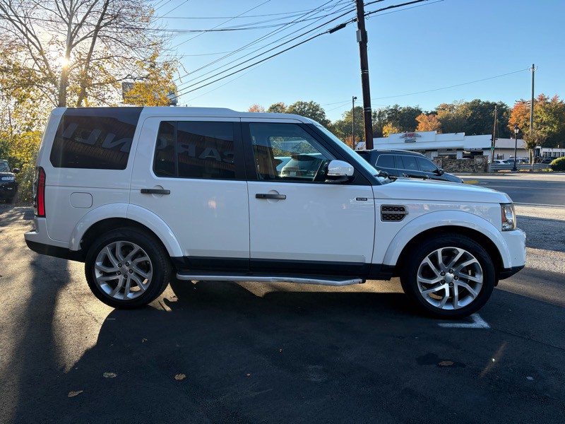 2016 Land Rover LR4 Image 4