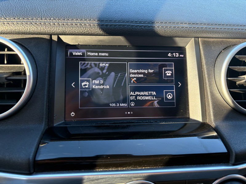 2016 Land Rover LR4 Image 25