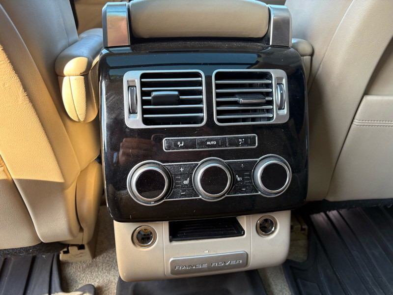 2013 Land Rover Range Rover Image 27