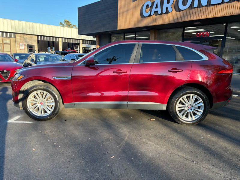 2017 Jaguar F-PACE Image 8