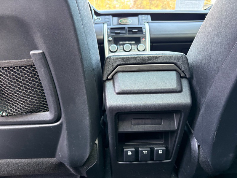 2015 Land Rover Discovery Sport Image 23