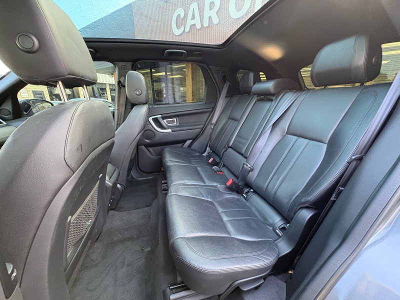 2015 Land Rover Discovery Sport Image 26