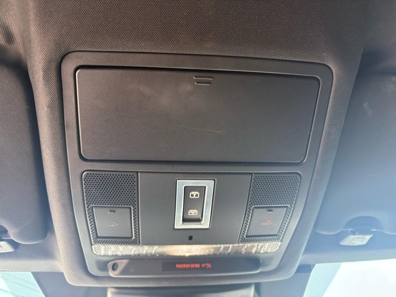 2015 Land Rover Discovery Sport Image 22