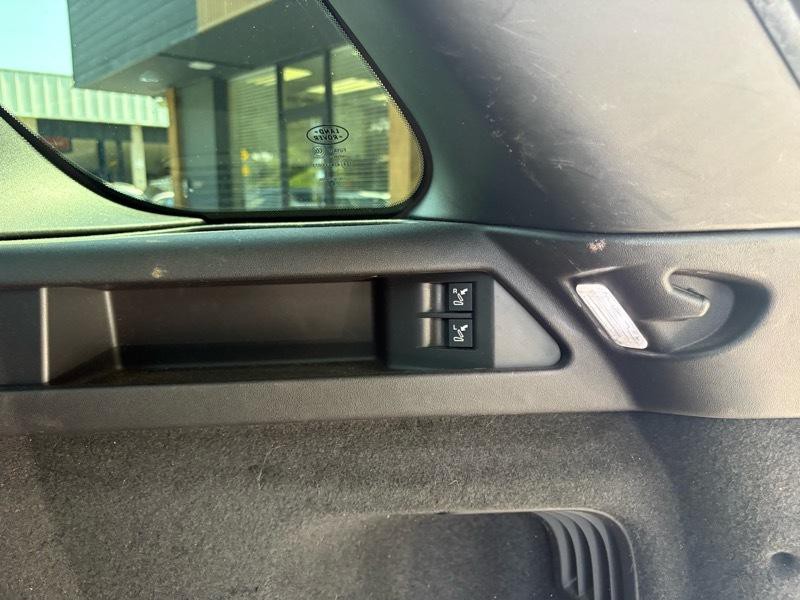 2015 Land Rover Discovery Sport Image 36