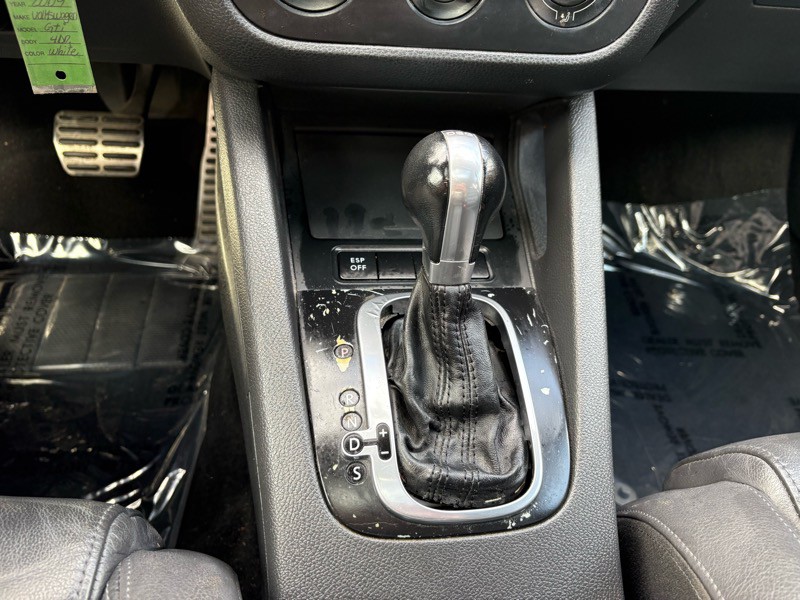 2009 Volkswagen GTI Image 12