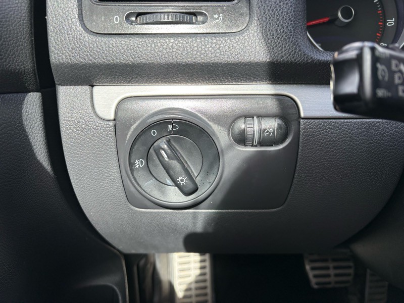 2009 Volkswagen GTI Image 13