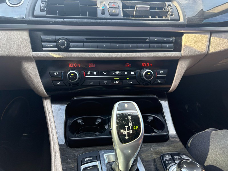 2011 BMW 5 Series Image 10