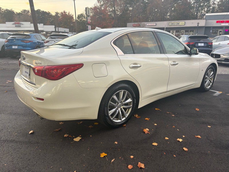 2015 INFINITI Q50 Image 5