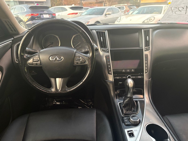 2015 INFINITI Q50 Image 11