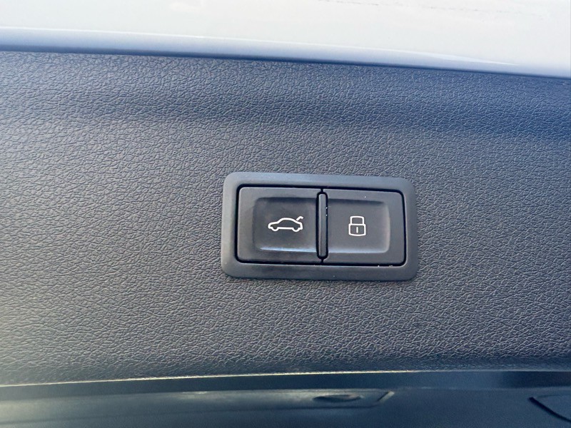 2016 Audi Q3 Image 31