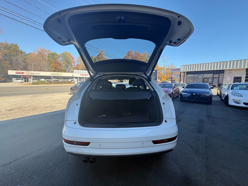 2016 Audi Q3 Image 32