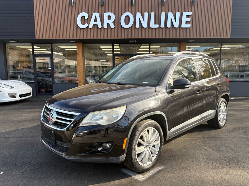 2011 Volkswagen Tiguan Image 1