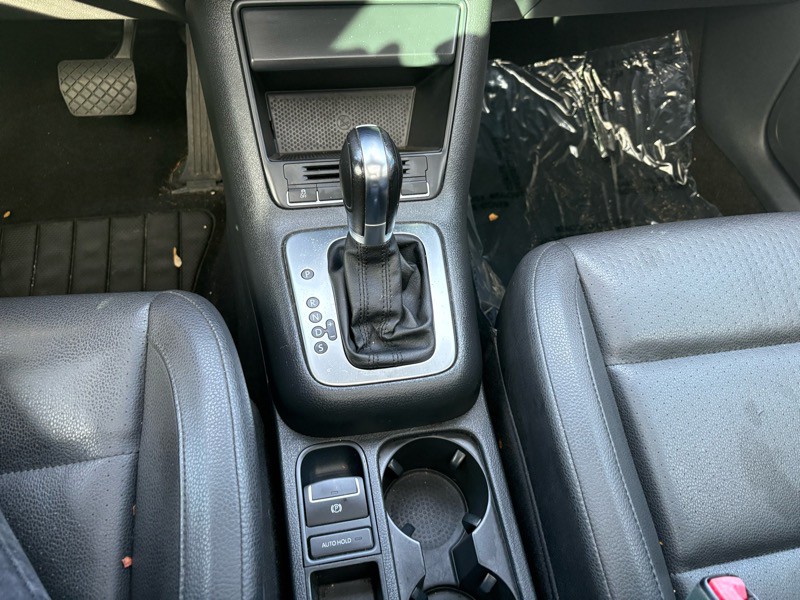2011 Volkswagen Tiguan Image 12