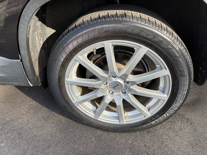 2011 Volkswagen Tiguan Image 32