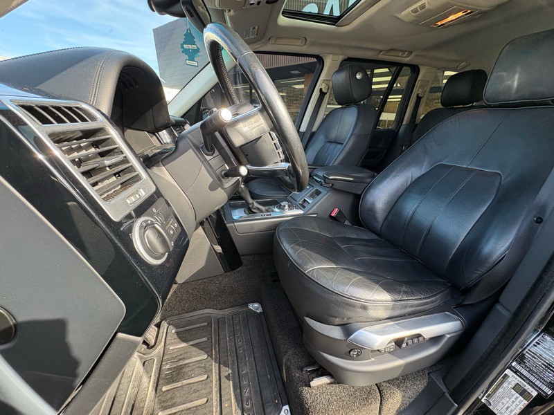 2011 Land Rover Range Rover Image 10