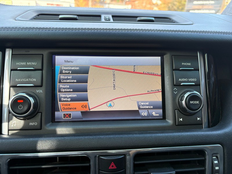 2011 Land Rover Range Rover Image 17