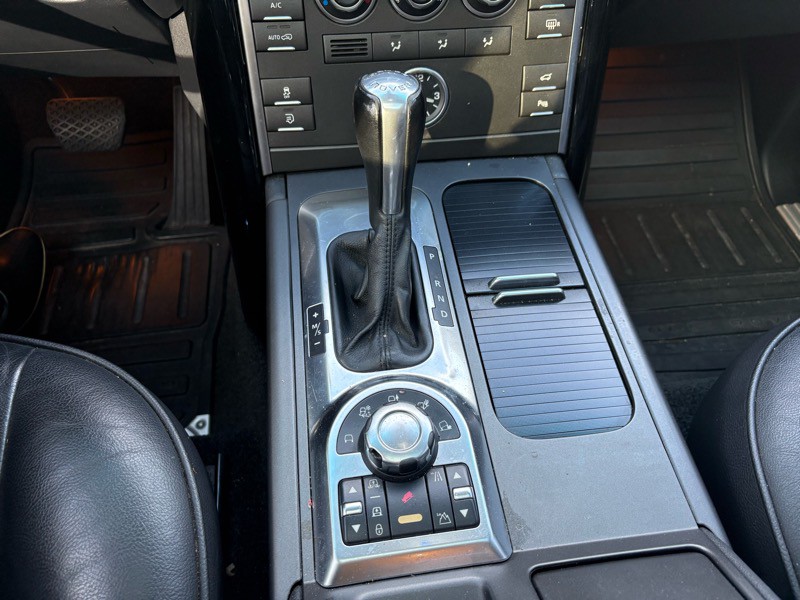 2011 Land Rover Range Rover Image 22