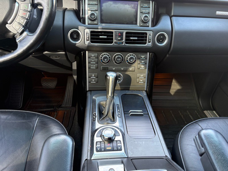 2011 Land Rover Range Rover Image 29