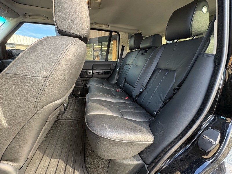 2011 Land Rover Range Rover Image 33