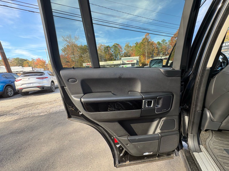 2011 Land Rover Range Rover Image 34