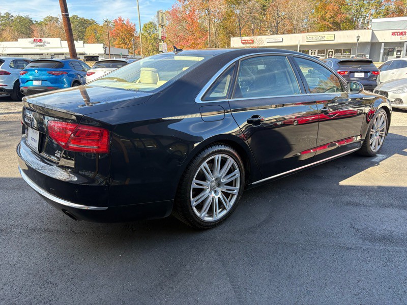 2011 Audi A8 Image 5