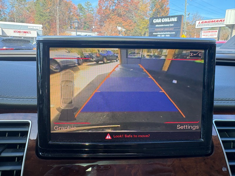 2011 Audi A8 Image 19