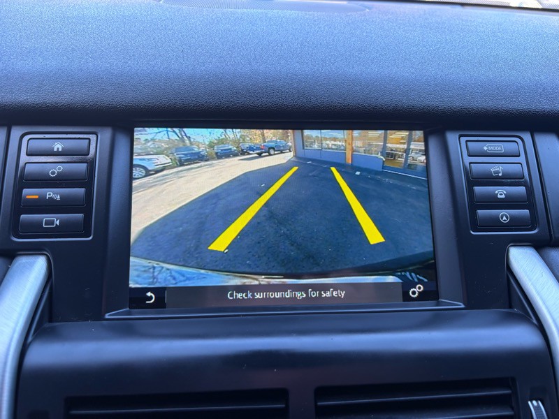 2016 Land Rover Discovery Sport Image 22