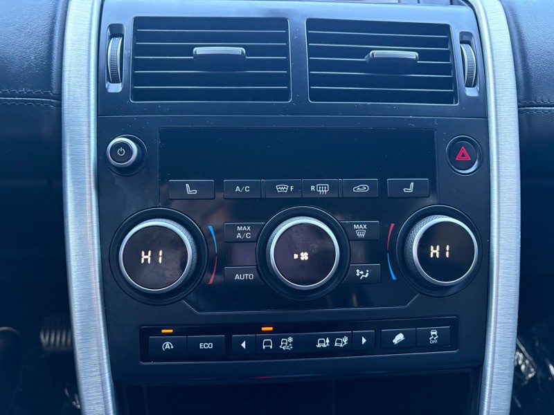 2016 Land Rover Discovery Sport Image 27