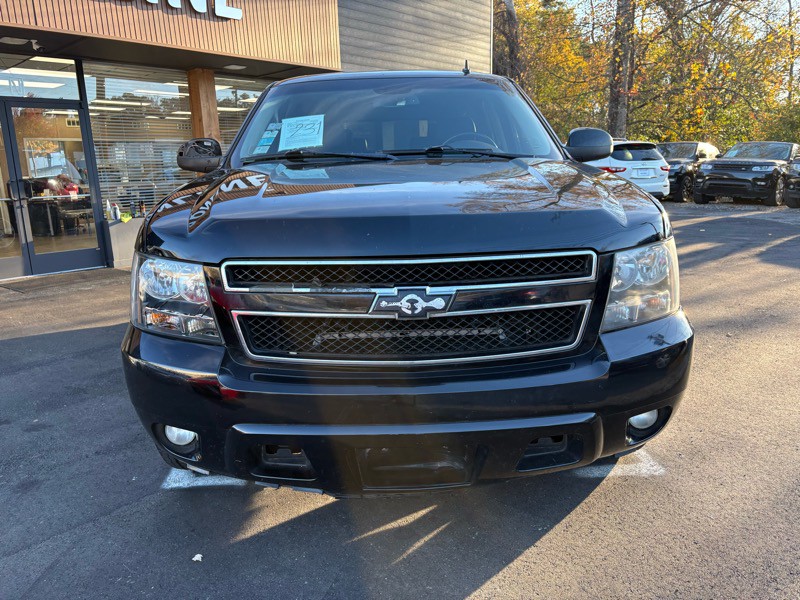 2008 Chevrolet Tahoe Image 2
