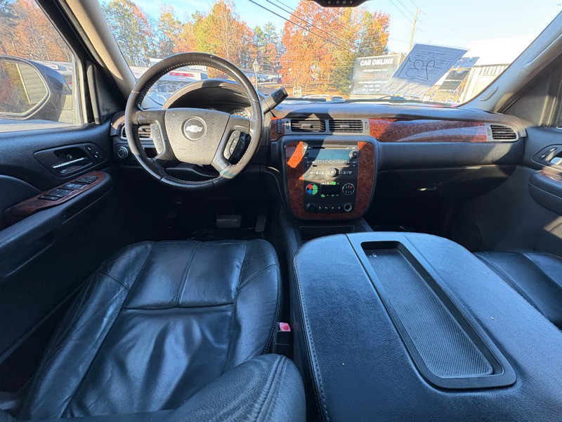 2008 Chevrolet Tahoe Image 11