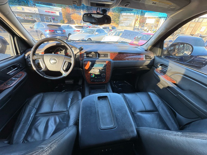 2008 Chevrolet Tahoe Image 12