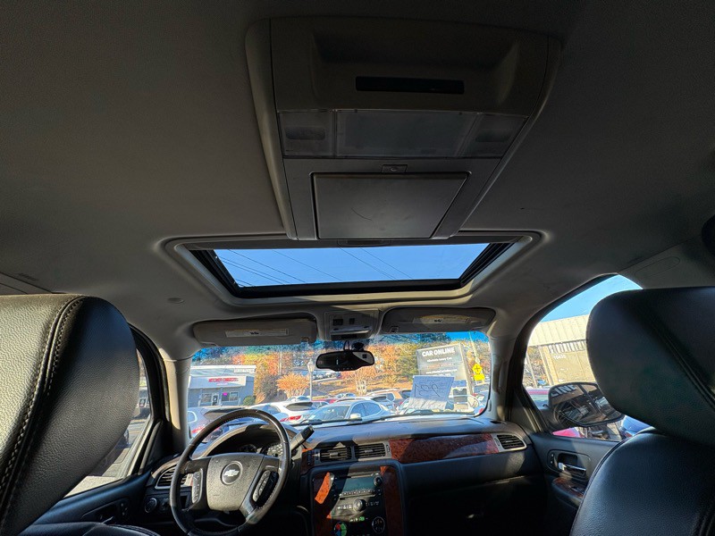 2008 Chevrolet Tahoe Image 14