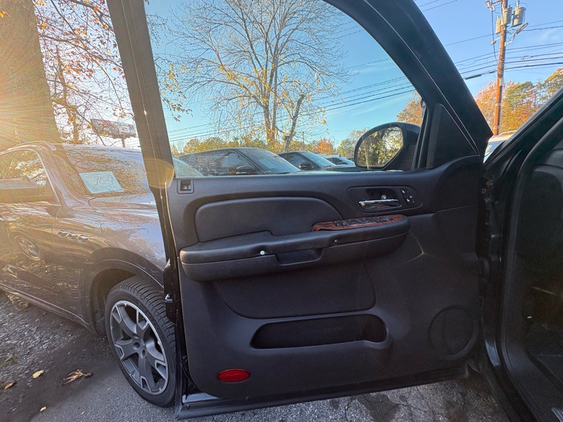 2008 Chevrolet Tahoe Image 20