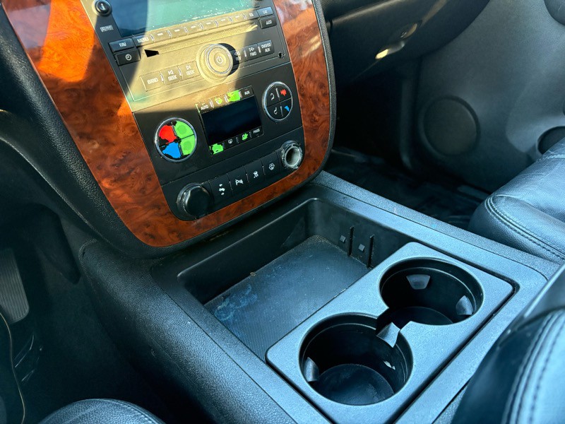 2008 Chevrolet Tahoe Image 23