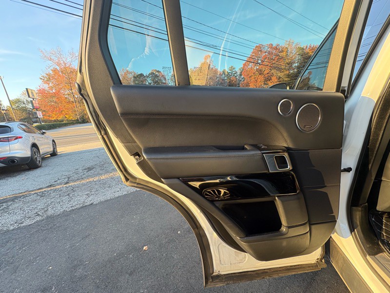 2014 Land Rover Range Rover Image 21