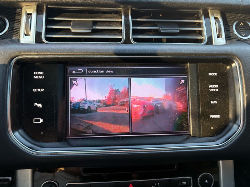 2014 Land Rover Range Rover Image 25