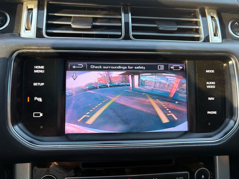 2014 Land Rover Range Rover Image 26