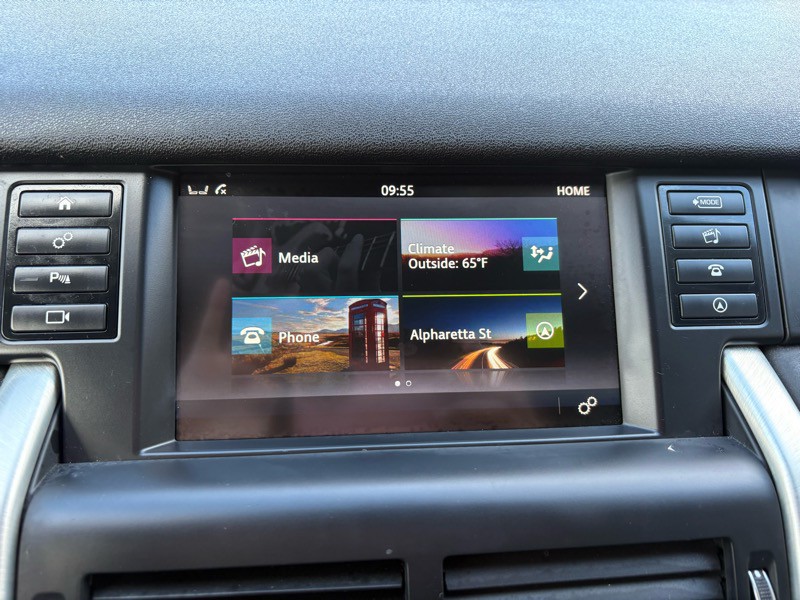 2016 Land Rover Discovery Sport Image 12