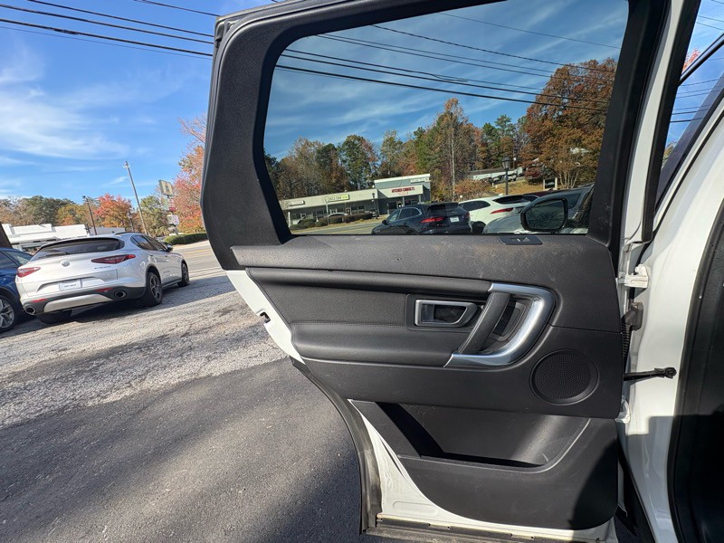 2016 Land Rover Discovery Sport Image 30