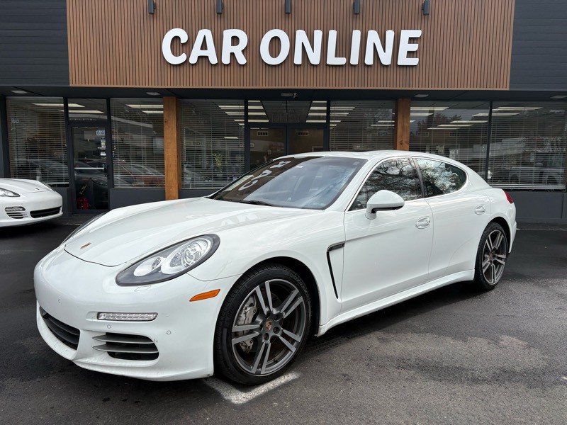 2014 Porsche Panamera Image 1