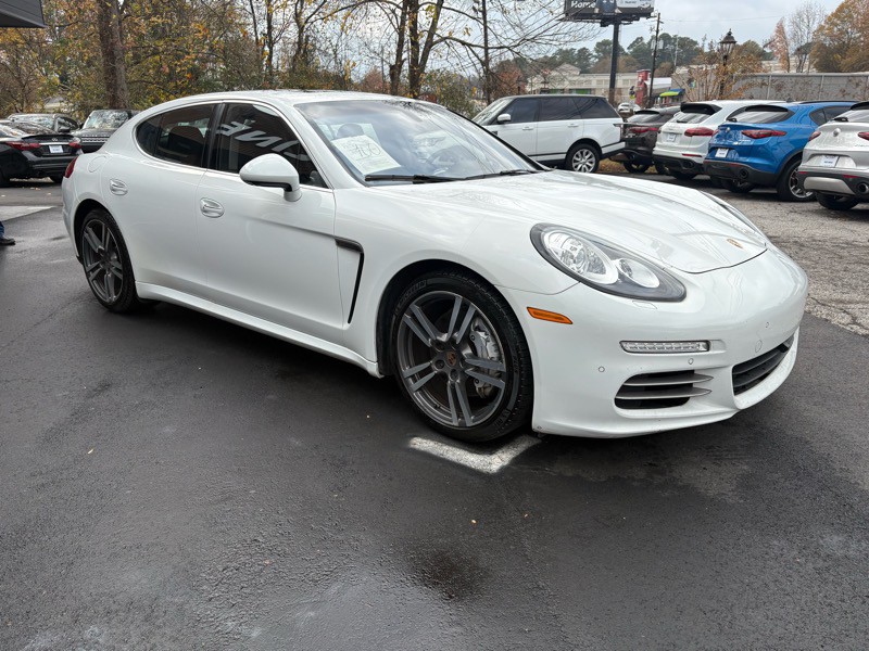 2014 Porsche Panamera Image 3