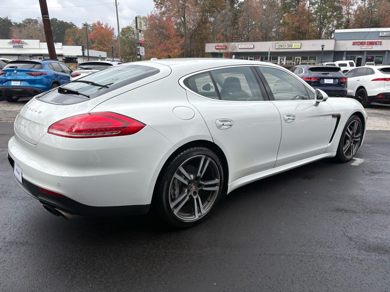 2014 Porsche Panamera Image 4