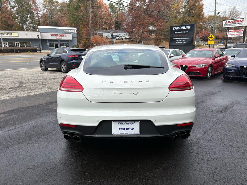 2014 Porsche Panamera Image 6